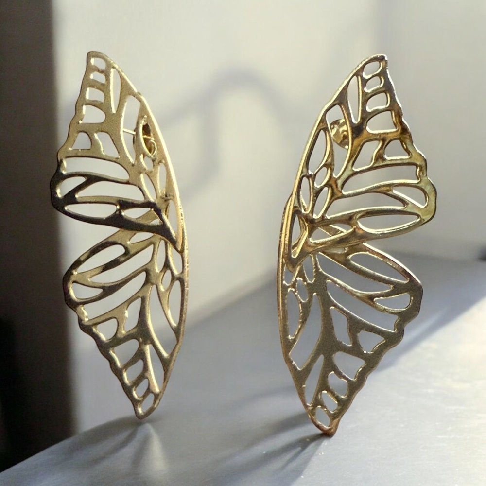 Delicate 14k GoldElectroplated Filigree Butterfly Wings Design Earrings